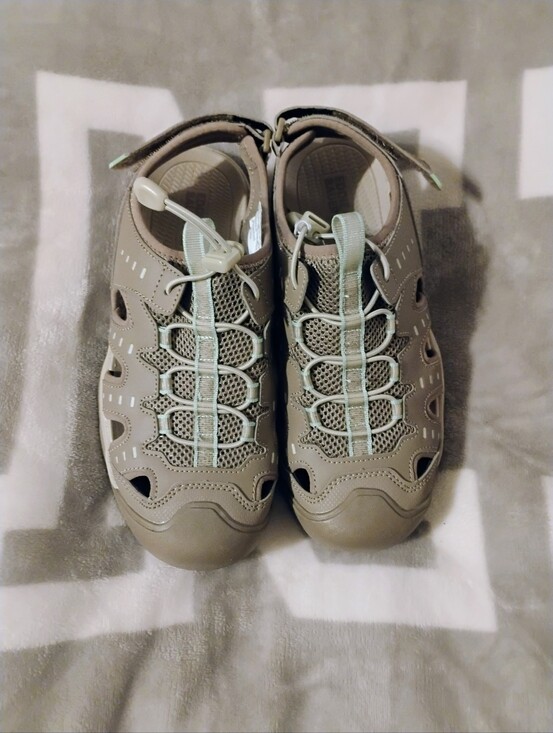Eddie Bauer Shoes - Women's Brand New Rare Tan & Mint Green Eddie Bauer Sandals U.S. Size 8